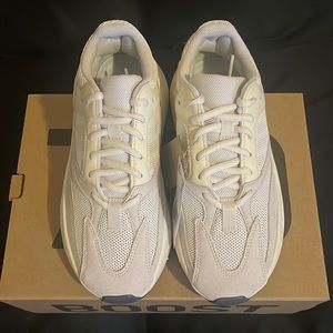 Yeezy Boost 700 “Analog” Size 7.5… mainly looking for trades but open for buyout